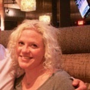 Meet your Posher, Lindsey